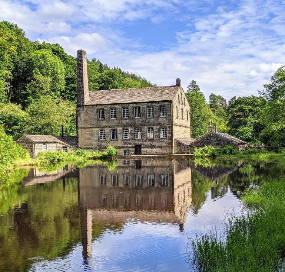 Nutclough Cottage - Log Fire And Valley View - Sleeps 2 Hebden Bridge Exteriér fotografie